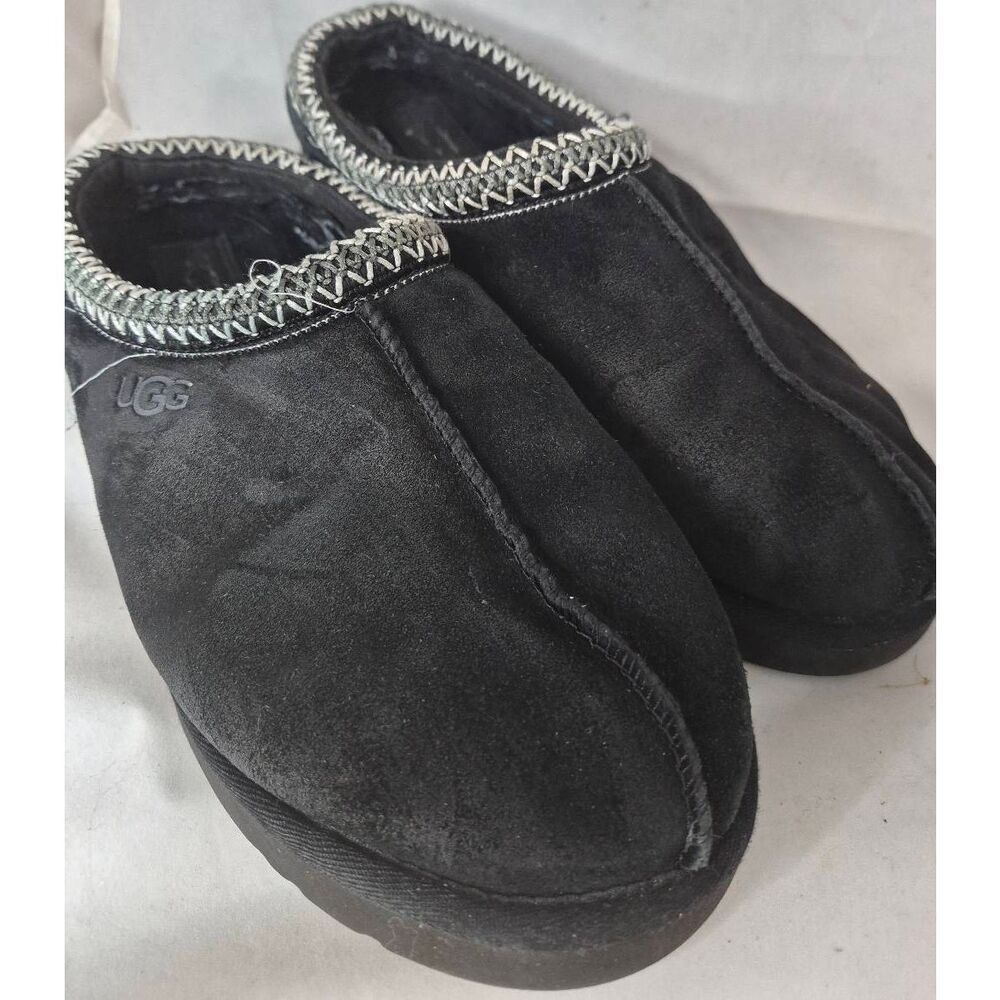 UGG Slippers - Picture 2 of 6